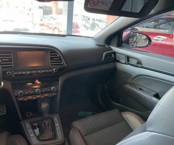 Hyundai Elantra 2019 - Hộp số ly hợp kép - Hơn 200 mã lực
