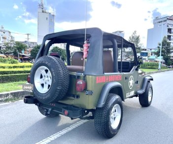 Jeep Wrangler 1996 - Nhập Mỹ, số sàn 2 cầu hàng hiếm. Xe giấy tờ zin, có máy lạnh, bao không hao xăng, chạy 100km/10 lít