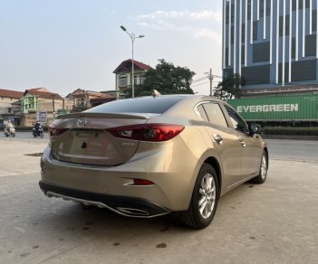 Mazda 3 2018 - Màu vàng cát cực đẹp odo 4v km siêu mới