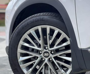 Hyundai Santa Fe 2021 - Cần bán xe odo 11.000km, xe như mới