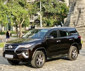 Toyota Fortuner 2019 - Xe màu nâu cafe