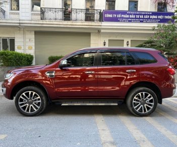 Ford Everest 2018 - Màu đỏ nổi bật thu hút