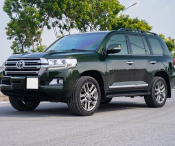 Toyota Land Cruiser 2016 - Màu xanh