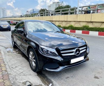 Mercedes-Benz 2016 - Màu đen, siêu mới