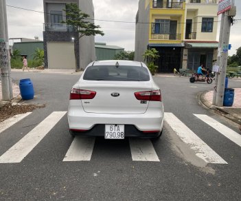 Kia Rio 2016 - Xe màu trắng, 385tr