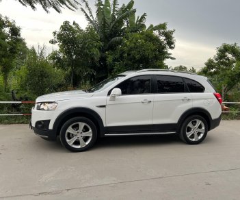 Chevrolet Captiva 2016 - Xe màu trắng