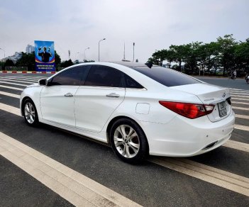 Hyundai Sonata 2011 - Màu trắng, nhập khẩu nguyên chiếc