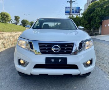 Nissan Navara 2016 - Số tự động 1 cầu màu trắng cực kỳ đẹp