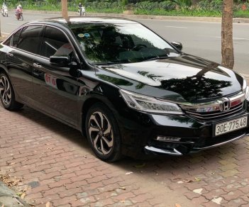 Honda Accord 2017 - Giá 780 triệu