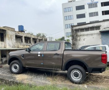 Ford Ranger 2022 - Sẵn xe, giá tốt tặng phụ kiện chính hãng, giao ngay tận nơi. Hỗ trợ lăn bánh a-z