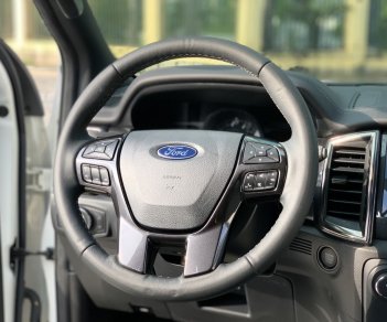 Ford Everest 2021 - Chính chủ giá chỉ 1 tỷ 350 tr
