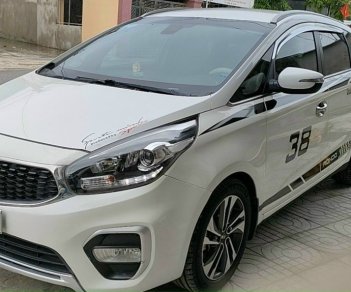 Kia Rondo 2017 - Cần bán lại xe đăng ký lần đầu 2017 ít sử dụng giá tốt 465tr