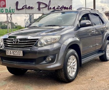 Toyota Fortuner 2012 - Số tự động, máy xăng