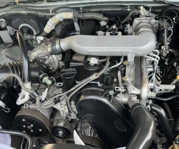 Toyota Fortuner 2010 - Máy dầu siêu tiết kiệm, thân vỏ máy số đại chất