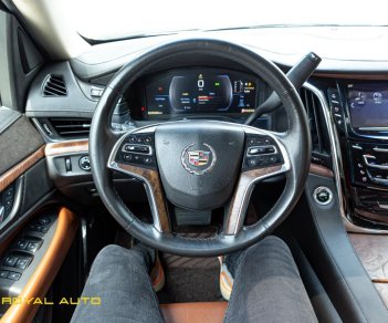Cadillac Escalade 2015 - Hàng hiếm mới 95% - Chủ cũ mua sưu tầm đi cực ít - Giá đặc biệt tháng 9 giao toàn quốc