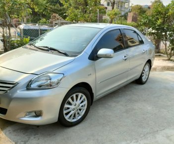 Toyota Vios 2012 - Bán xe màu bạc