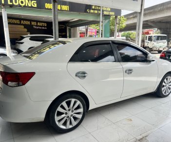 Kia Forte 2009 - Màu trắng, xe nhập