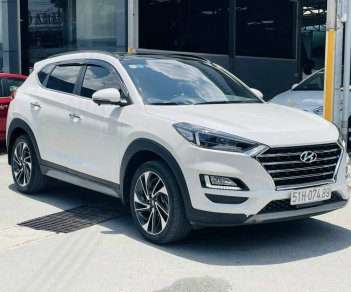 Hyundai Tucson 2019 - Màu trắng, giá chỉ 846 triệu