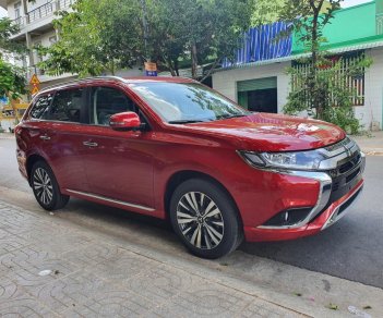 Mitsubishi Stavic 2022 - Giao ngay trong tháng với ưu đãi sốc lên đến 50tr, quà tặng full theo xe khi liên hệ em Khánh