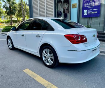 Chevrolet Cruze 2017 - Màu trắng, giá ưu đãi