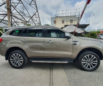 Ford Everest 2019 - Giá 1 tỷ 176 tr