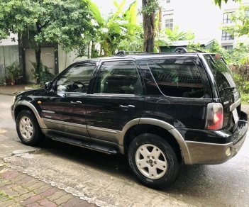 Ford Escape 2004 - Màu đen