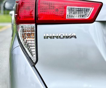Toyota Innova 2019 - Màu bạc giá ưu đãi