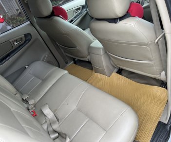 Toyota Innova 2014 - Xe gia đình không đổi màu, máy zin nguyên bản. Dàn lốp mới đến 95%