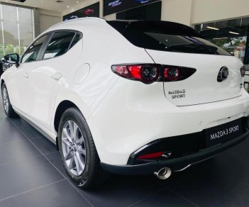 Mazda 3 2022 - Ưu đãi giảm giá tiền mặt - Xe sẵn giao ngay nhiều phiên bản nhiều màu - Tặng ngay 1 năm chăm xe