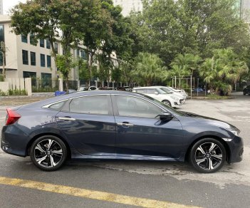 Honda Civic 2016 - Giá 630tr