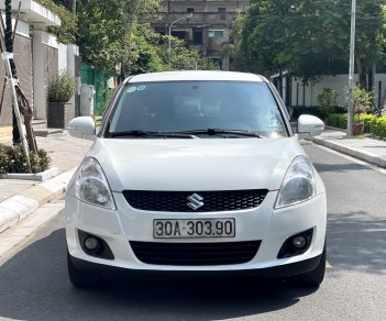 Suzuki Swift 2014 - Biển Hà Nội bao chất, màu trắng nội thất kem