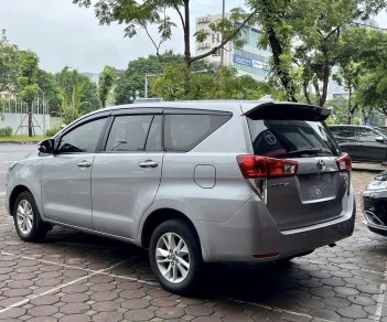 Toyota Innova 2017 - Màu bạc số sàn