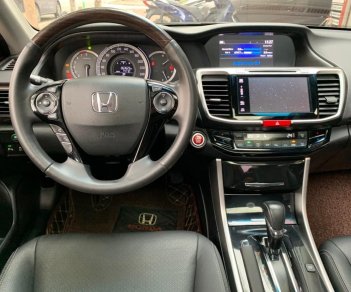 Honda Accord 2017 - Giá 780 triệu