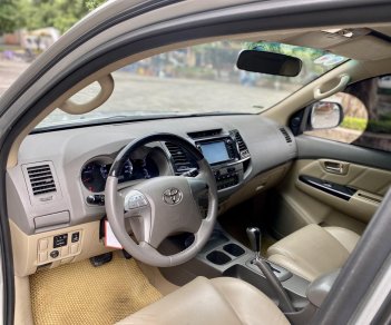 Toyota Fortuner 2012 - Biển Hà Nội