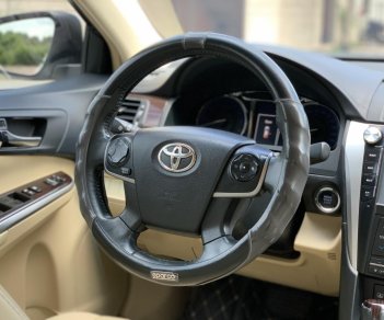 Toyota Camry 2018 - Cần bán lại xe siêu đẹp - Có bảo hành, bảo dưỡng đầy đủ. Hỗ trợ bank 60-70%, liên hệ giá tốt