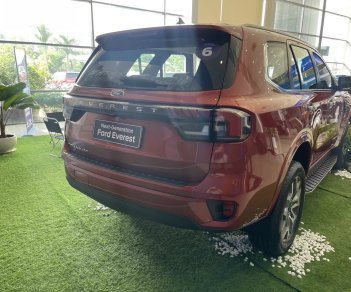 Ford Everest 2022 - Đủ màu - Giao sớm - Tặng phụ kiện chính hãng