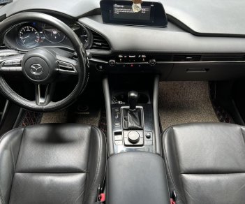 Mazda 3 2020 - Màu đỏ, nhập khẩu nguyên chiếc