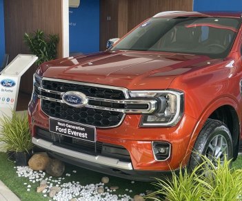 Ford Everest 2022 - Đủ màu - Giao sớm - Tặng phụ kiện chính hãng