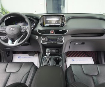 Hyundai Santa Fe 2019 - Biển thành phố