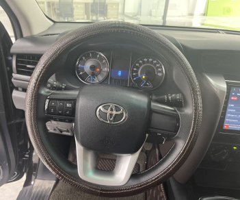 Toyota Fortuner 2019 - Hỗ trợ bank 60-70%, liên hệ giá tốt