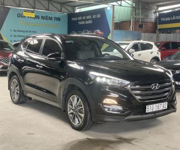 Hyundai Tucson 2018 - Màu đen giá cạnh tranh