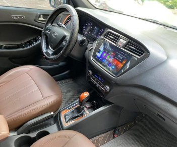 Hyundai i20 Active 2015 - Xe đẹp giá tốt - Tặng thẻ chăm xe 1 năm miễn phí