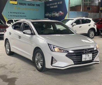 Hyundai Elantra 2021 - Màu trắng