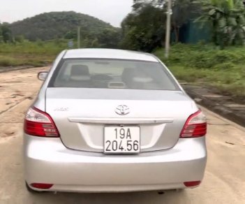 Toyota Vios 2010 - Màu bạc giá hữu nghị