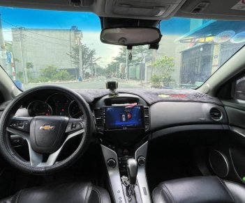 Chevrolet Cruze 2015 - Màu đen số tự động, giá cực tốt