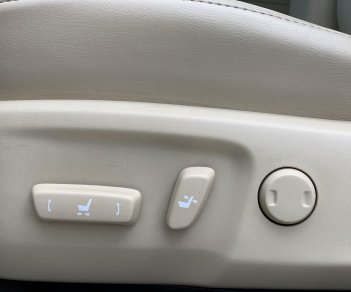 Toyota Camry 2018 - Cần bán lại xe siêu đẹp - Có bảo hành, bảo dưỡng đầy đủ. Hỗ trợ bank 60-70%, liên hệ giá tốt