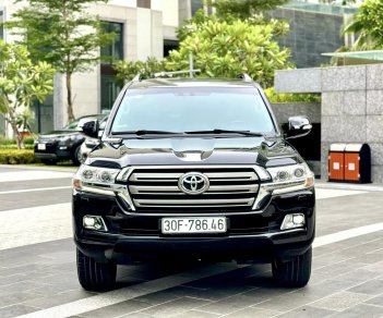 Toyota Land Cruiser 2019 - Màu đen, xe nhập