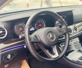 Mercedes-Benz E250 2018 - Biển Hà Nội