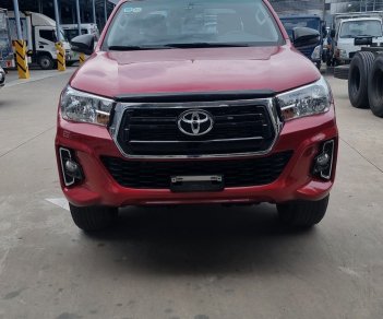 Toyota Hilux 2019 - Cần bán lại xe giá 690 triệu