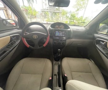 Toyota Vios 2005 - G MT màu trắng - Hàng đẹp giá bèo tây